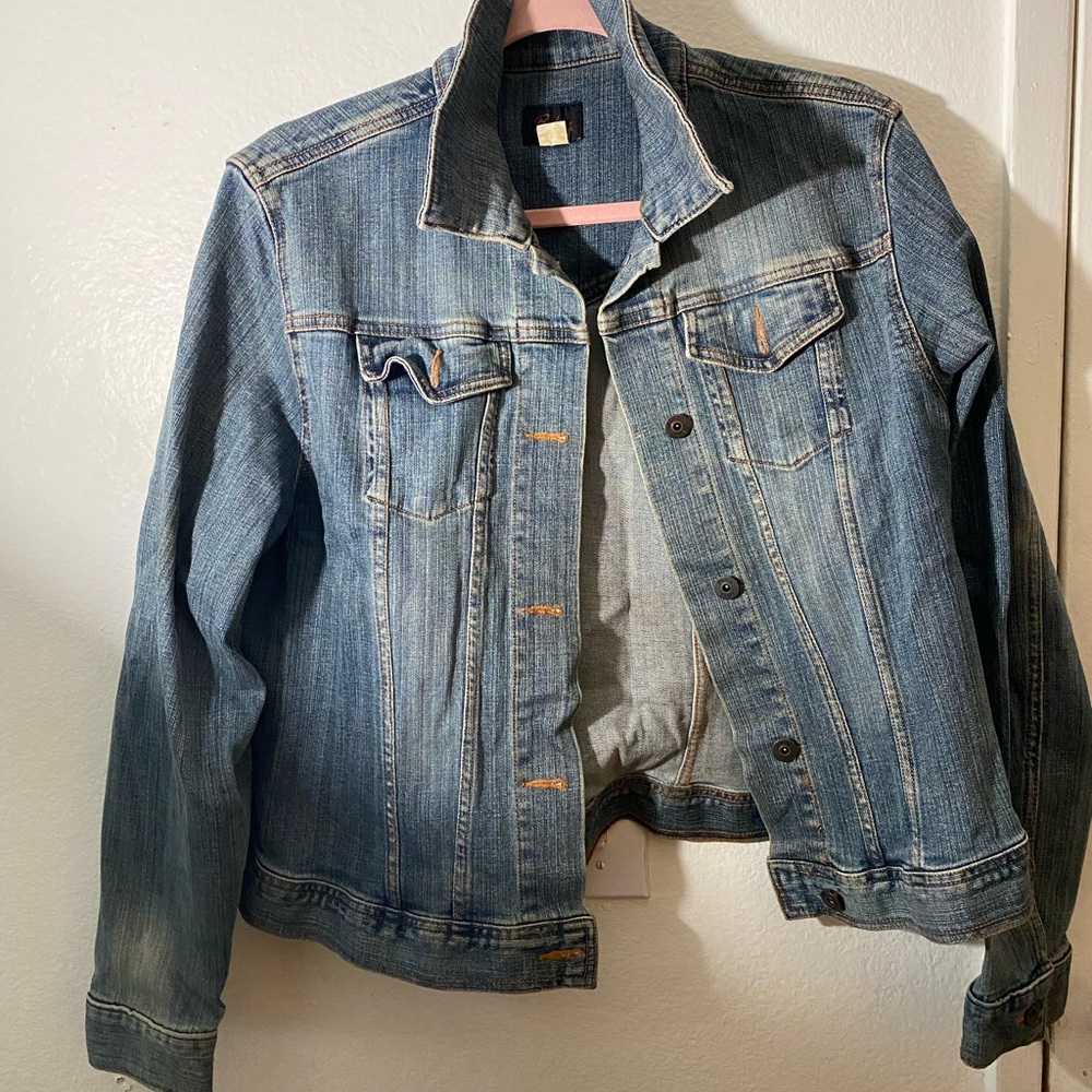 Women’s denim button up jacket. Used. XL riders cooper collection medium wash